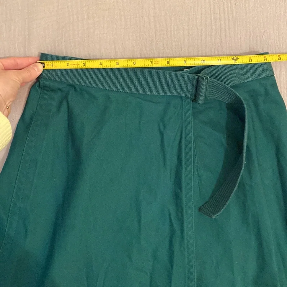 Uniqlo Dark Green A-Line Wrap Skirt. Size 6 - Picture 5 of 8